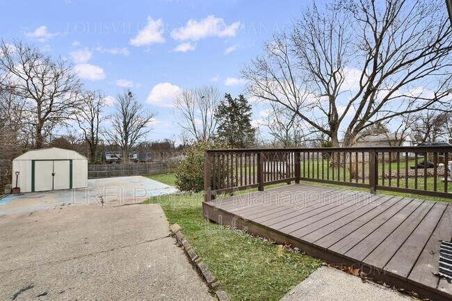 Building Photo - 8003 Grenelle Dr