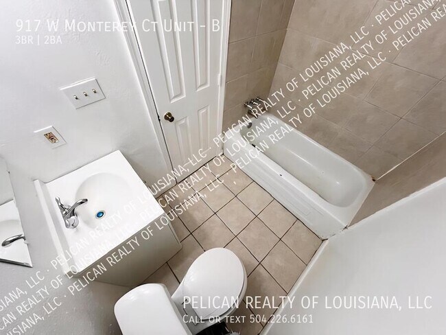 Building Photo - 917 Monterey Ct S