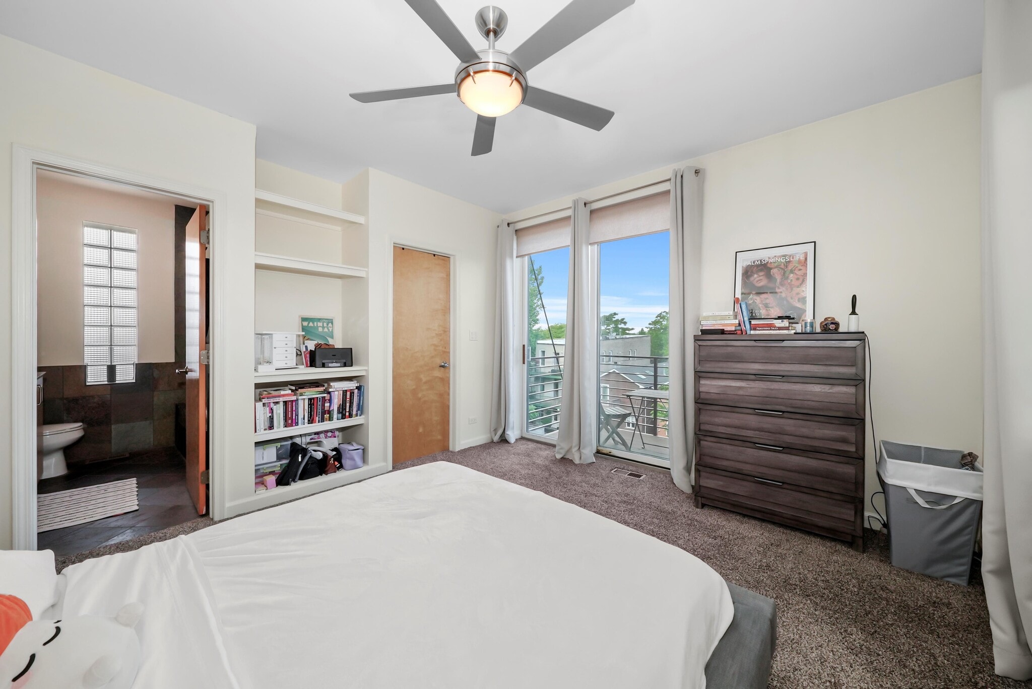Master Bedroom - 1700 W Ohio St