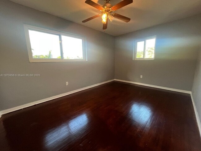 Building Photo - 1330 NE 203rd St