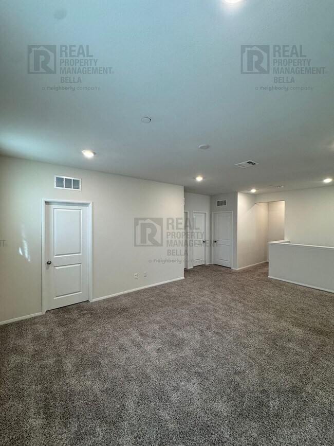 Building Photo - Gorgeous Menifee Pool Home with Downstairs...