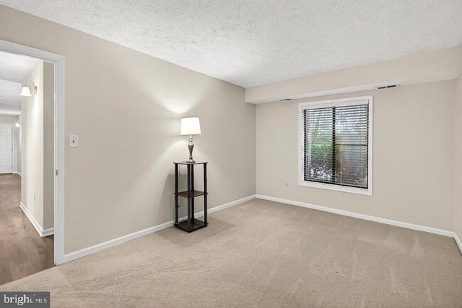 Building Photo - 2251 Hunters Run Dr