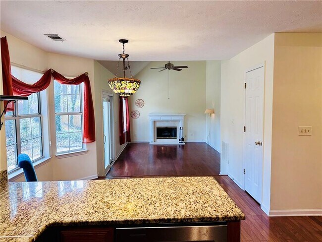 Building Photo - 1140 Taylor Oaks Dr