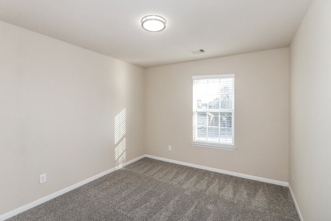 Building Photo - 3350 Allington Ct