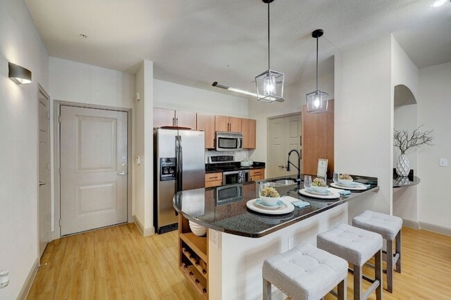 Building Photo - 2401 S Gessner Rd