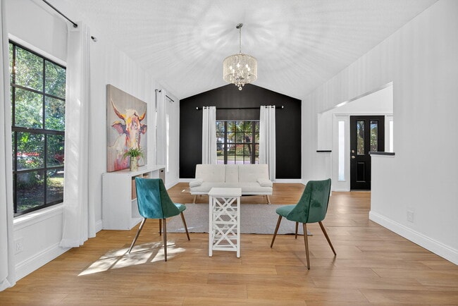 Building Photo - 2606 Monaco Terrace