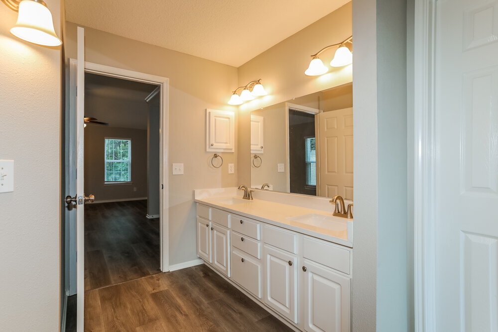 Building Photo - 19419 Kacey Ln Ct