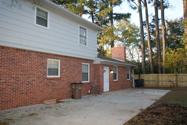 Building Photo - 810 14th Street