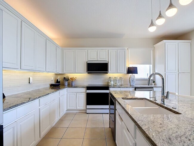 Building Photo - Beautiful Home for Rent in Royal Palm Beach!