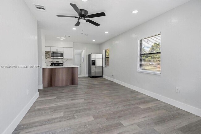 Building Photo - 15900 NW 18th Ave