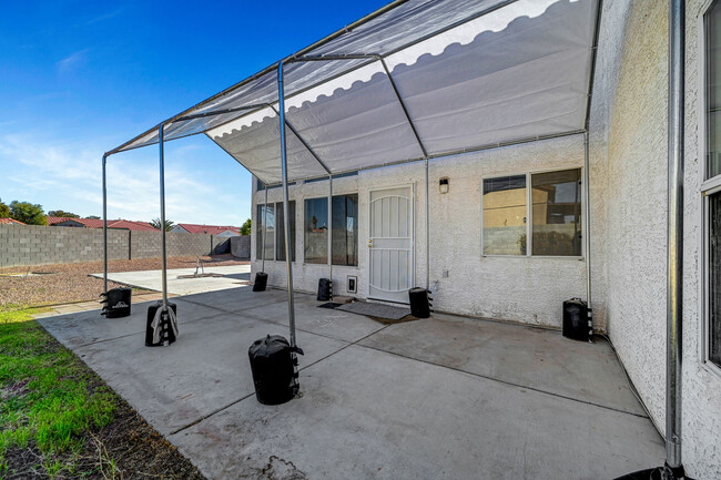 Covered patio - 4104 Evora Circle