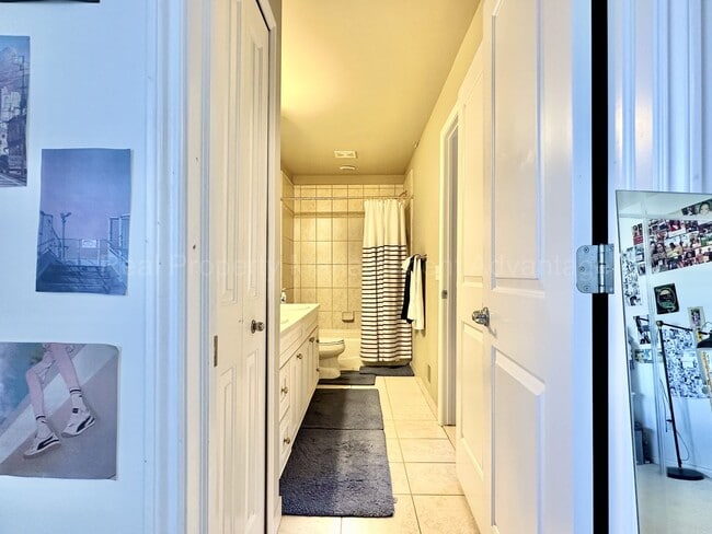 Building Photo - Spacious 4-Bed Colonial in Troy’s Stone Ha...