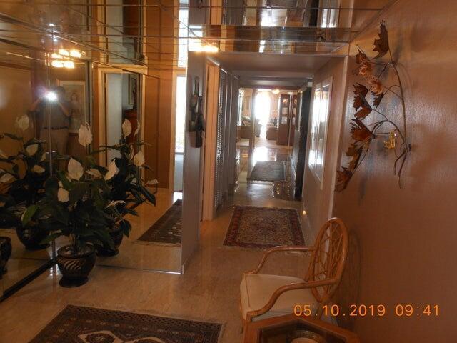 Building Photo - 4200 S Ocean Blvd