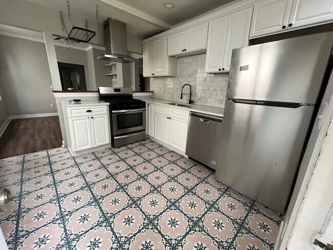 Building Photo - 3 Bedroom in Mt. Vernon!
