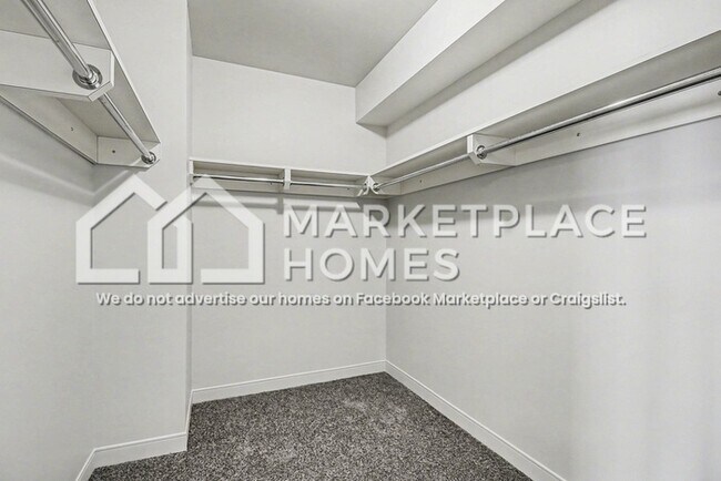 Building Photo - 525 W Lafayette Blvd