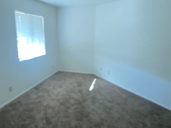 Building Photo - Waterfront 2BR 2B Condo Lower Level, gated with tennis,pool,spa,PRIVATE BEACH/DOCK