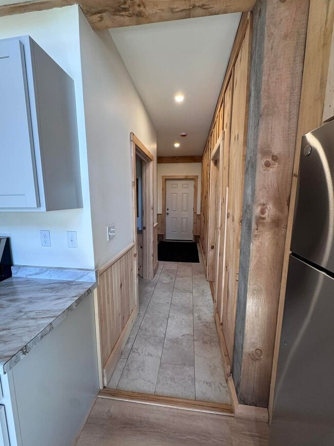 Building Photo - Meadow Woods