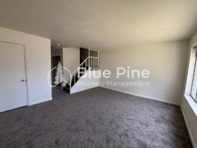 Building Photo - 1475 S Emerson Ave