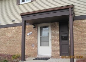 Building Photo - 41154 N Woodbury Green Dr