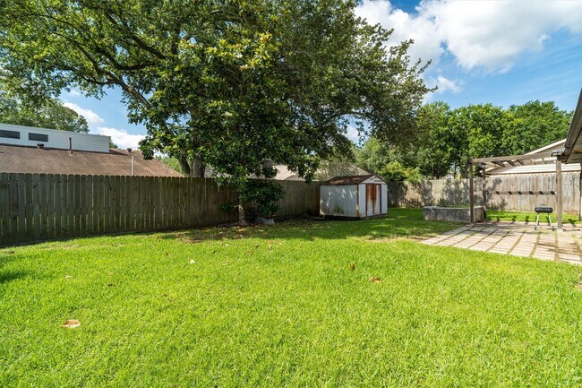 Building Photo - 16238 Brookford Dr