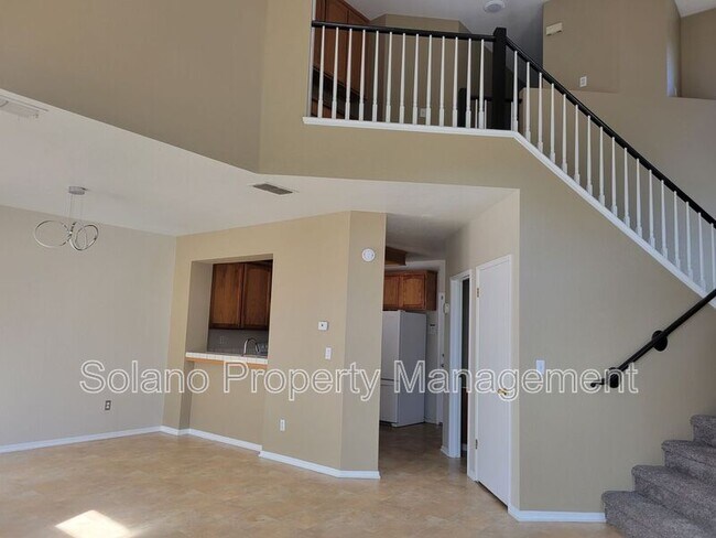 Building Photo - 358 Flagstone Cir