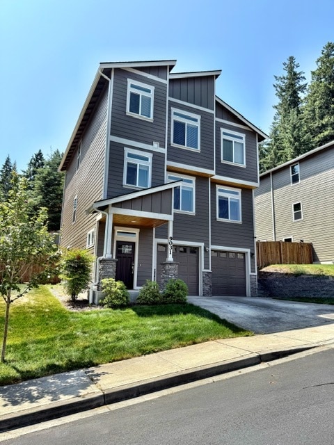 Primary Photo - 9031 Triumph Ave NE