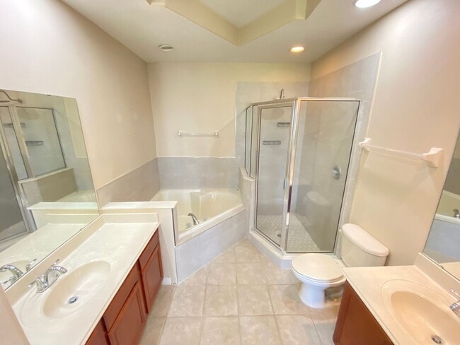 Building Photo - 519 Terrace Spring Dr