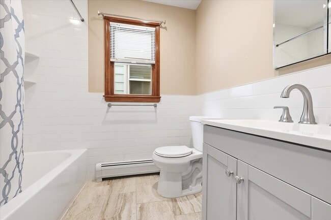 Building Photo - 358 Cator Ave