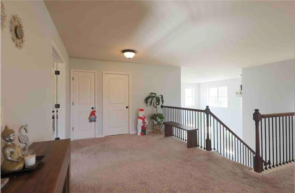 Building Photo - 3125 Pleasant Valley Trail