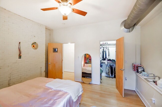 Building Photo - 1207 Republic St