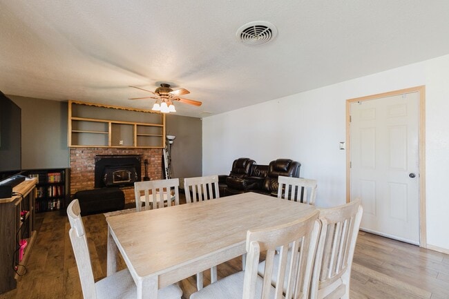 Building Photo - Spacious 3 Bedroom Home with Solar Panels and a Pool