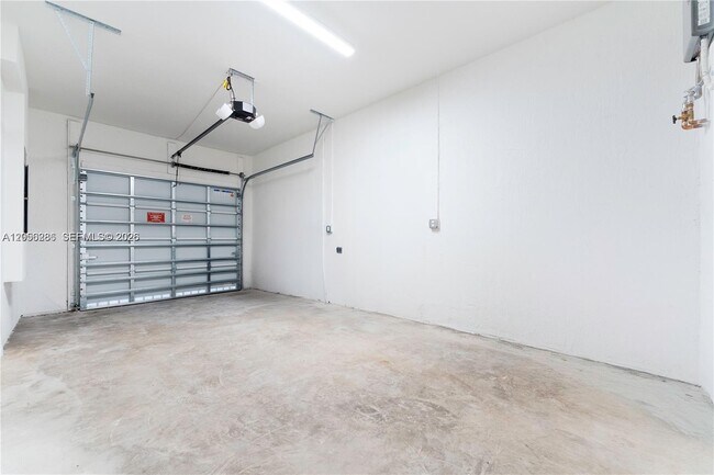 Building Photo - 5514 NW 27th St