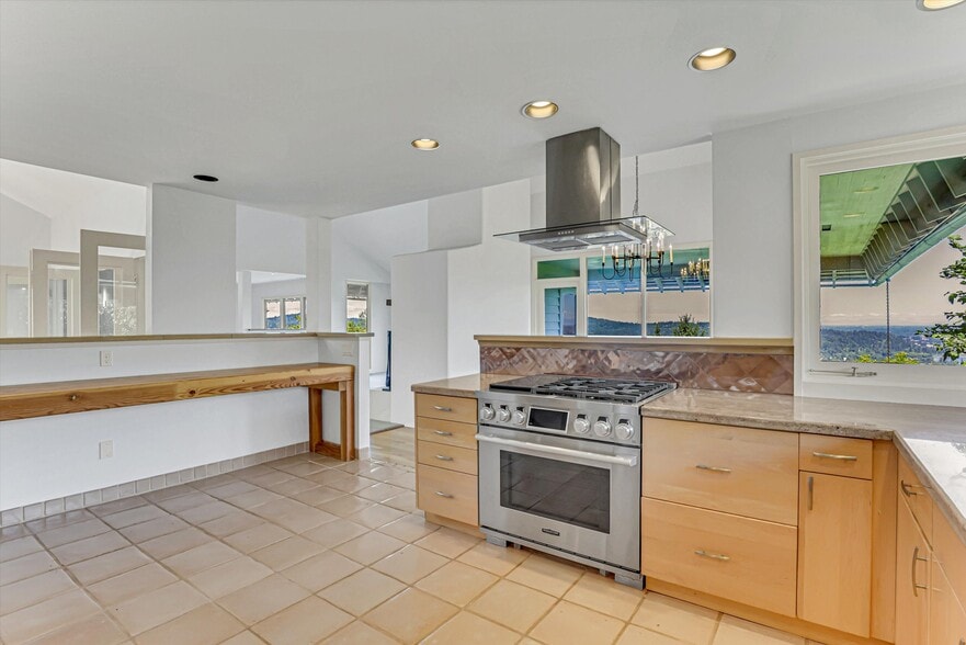 Building Photo - 17642 Upper Cherry Ln