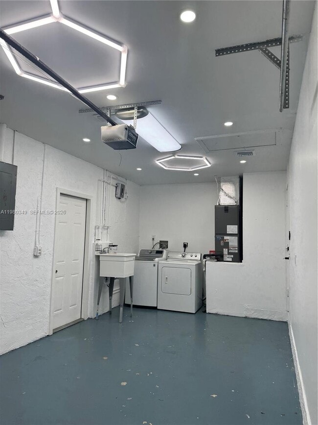 Building Photo - 17340 NW 63rd Ave