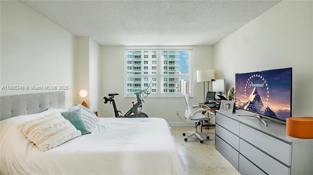 Building Photo - 1155 Brickell Bay Dr