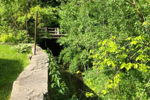 Building Photo - 662 Lamberton St NE