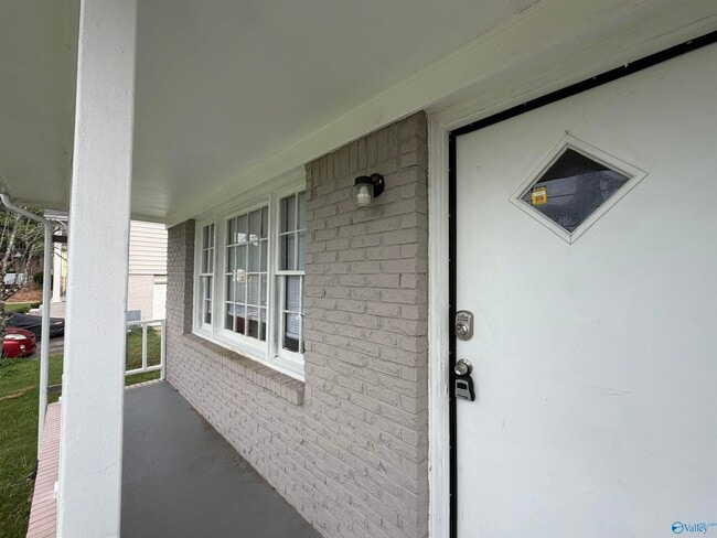 Building Photo - 3604 NW Stag Run Dr