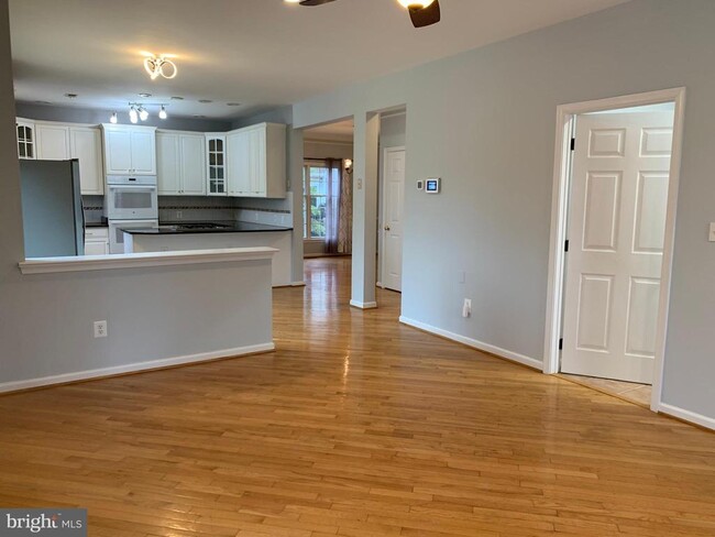 Building Photo - 12925 Wheatland Rd