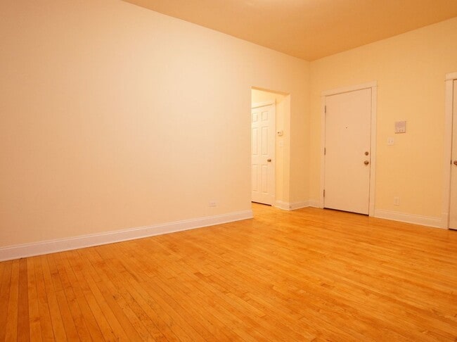 Building Photo - 2651 N Milwaukee Ave