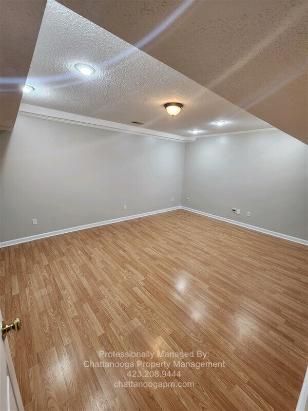 Building Photo - 6815 Benwood Dr