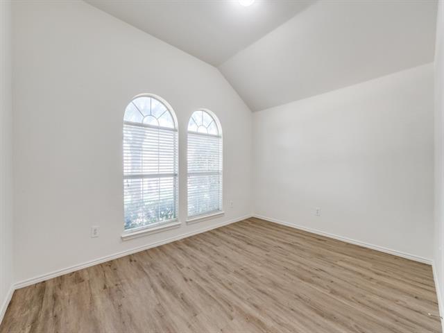 Building Photo - 3904 Coloma Dr