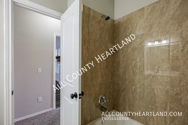 Building Photo - 1971 Leslie Beachler Ln