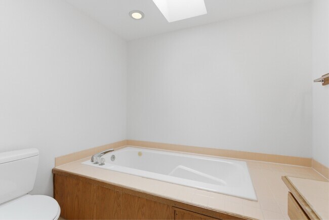 Building Photo - 13172 SW Chimney Ridge St