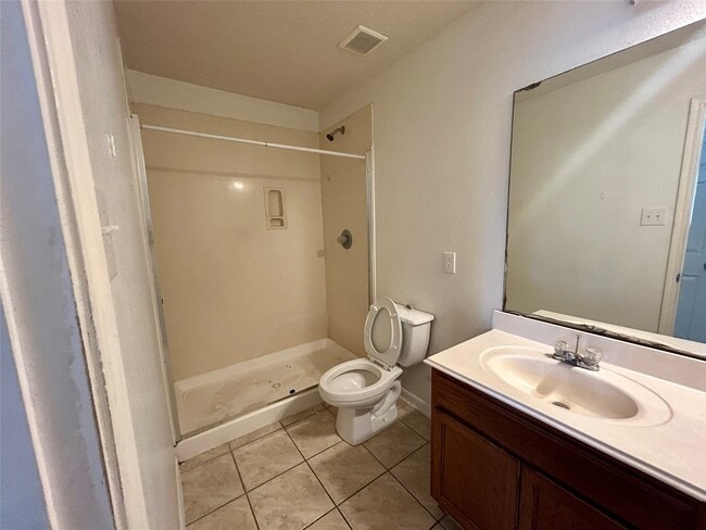 Building Photo - 8007 Arrington Forest Ln