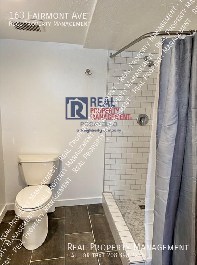 Building Photo - 163 Fairmont Ave