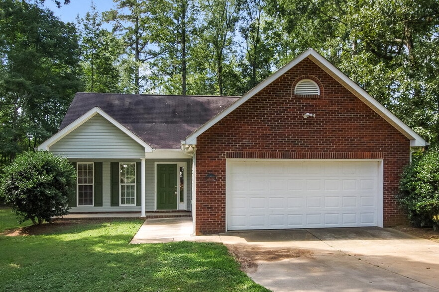 Primary Photo - 2213 Brookline Ct
