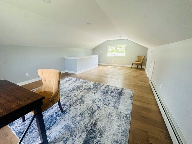 Building Photo - Furnished 3-Bedroom Single-Family Home in West Falls