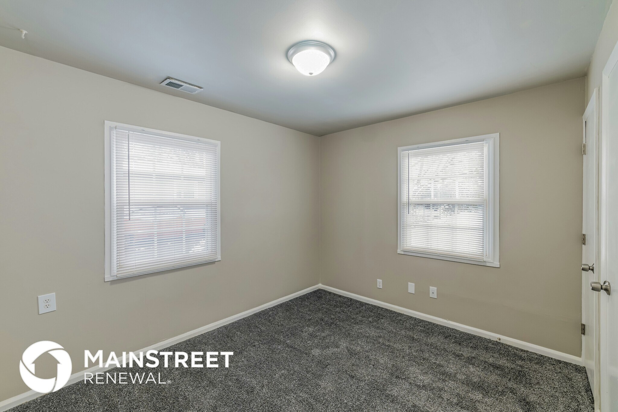 Building Photo - 5810 Alanadale Dr