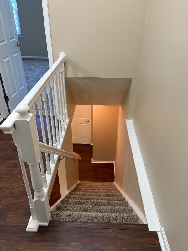 Building Photo - 802 Lexington Dr