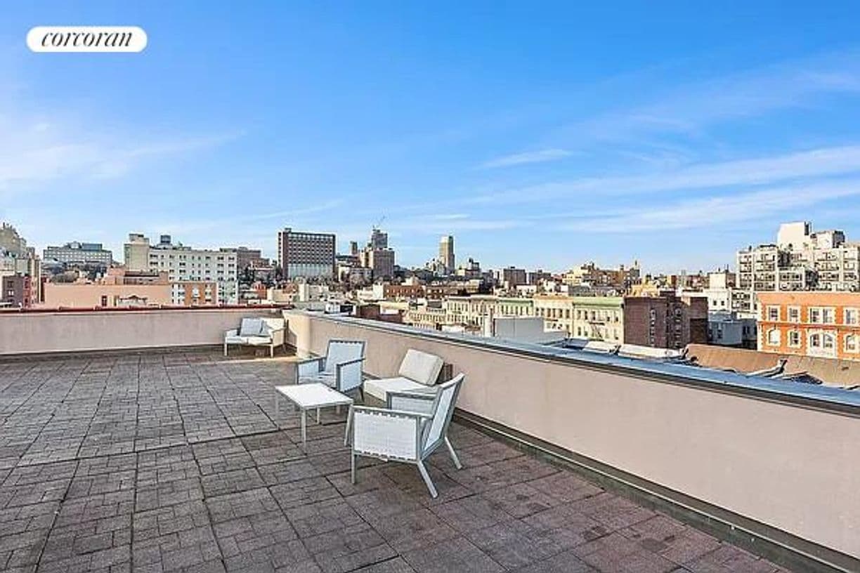 Building Photo - 207 W 115th St